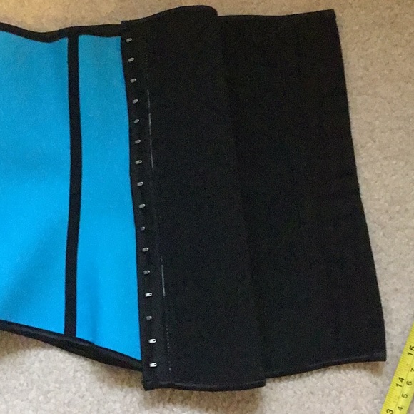 Waist Trainer - Picture 11 of 16